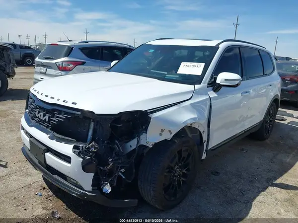 5XYP5DHC2NG212583 2022 KIA TELLURIDE - Image 2