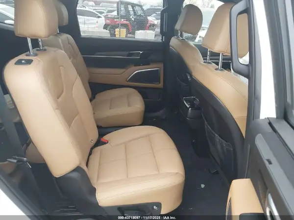5XYP5DHC2NG239900 2022 KIA TELLURIDE - Image 8