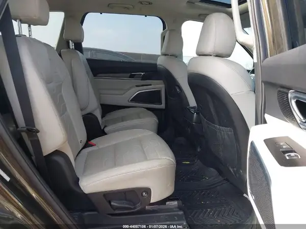 5XYP5DHC4LG044393 2020 KIA TELLURIDE - Image 8