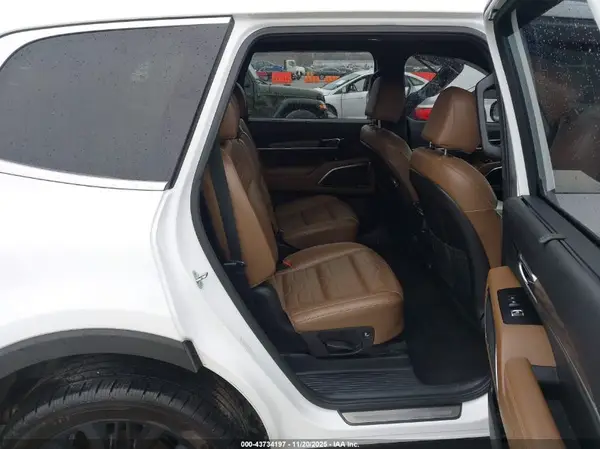 5XYP5DHC4NG204162 2022 KIA TELLURIDE - Image 8