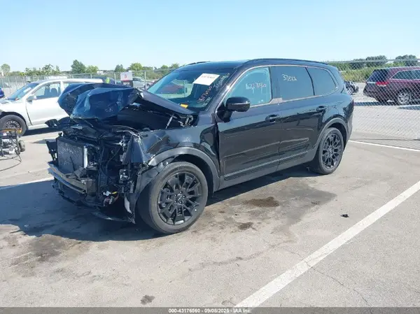 5XYP5DHC4NG275121 2022 KIA TELLURIDE - Image 2