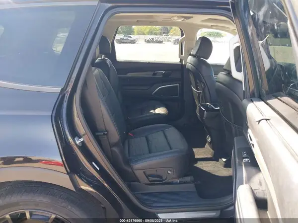 5XYP5DHC4NG275121 2022 KIA TELLURIDE - Image 8