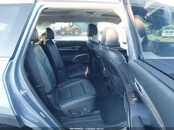 5XYP5DHC4NG320350 2022 KIA TELLURIDE - Image 8