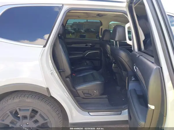 5XYP5DHC6NG205877 2022 KIA TELLURIDE - Image 8