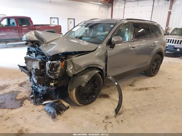 5XYP5DHC6NG244520 2022 KIA TELLURIDE - Image 2