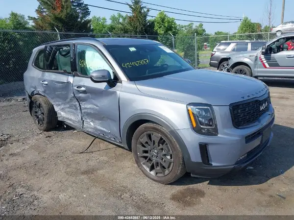 5XYP5DHC6NG267070 2022 KIA TELLURIDE - Image 1