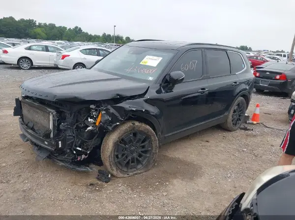 5XYP5DHC8MG100269 2021 KIA TELLURIDE - Image 2