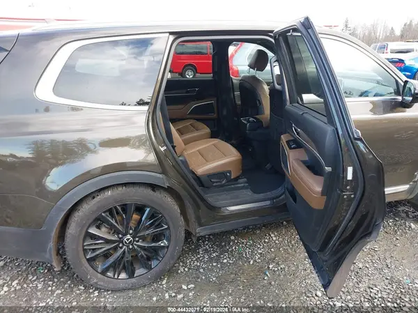 5XYP5DHC8MG108582 2021 KIA TELLURIDE - Image 8