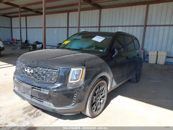 5XYP5DHC8NG247726 2022 KIA TELLURIDE - Image 2