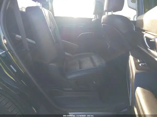 5XYP5DHC9LG043899 2020 KIA TELLURIDE - Image 8