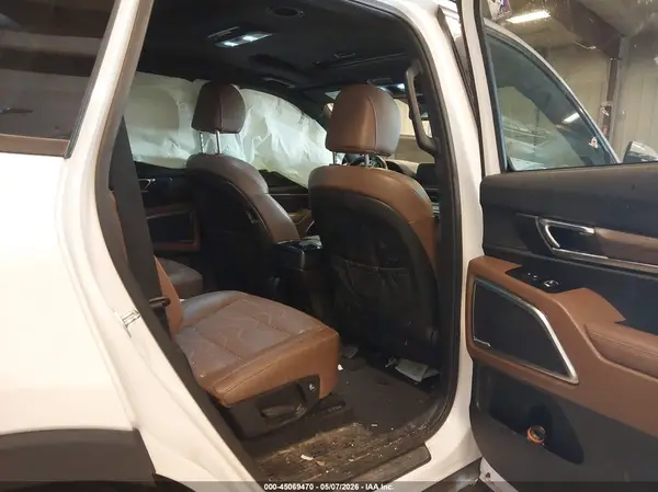 5XYP5DHC9NG227081 2022 KIA TELLURIDE - Image 8