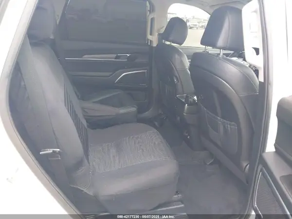 5XYP5DHC9NG247668 2022 KIA TELLURIDE - Image 8