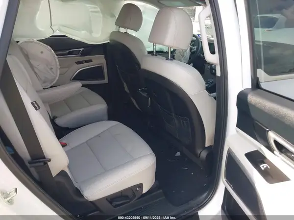 5XYP64GC0RG497353 2024 KIA TELLURIDE - Image 8