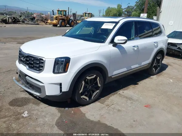 5XYP64GC0RG511932 2024 KIA TELLURIDE - Image 2
