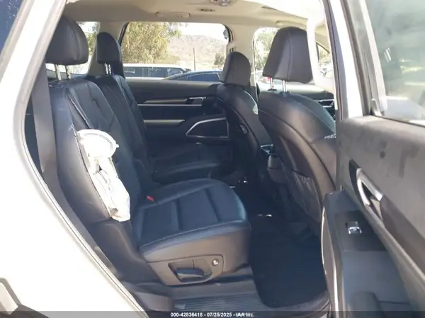 5XYP64GC0RG511932 2024 KIA TELLURIDE - Image 8