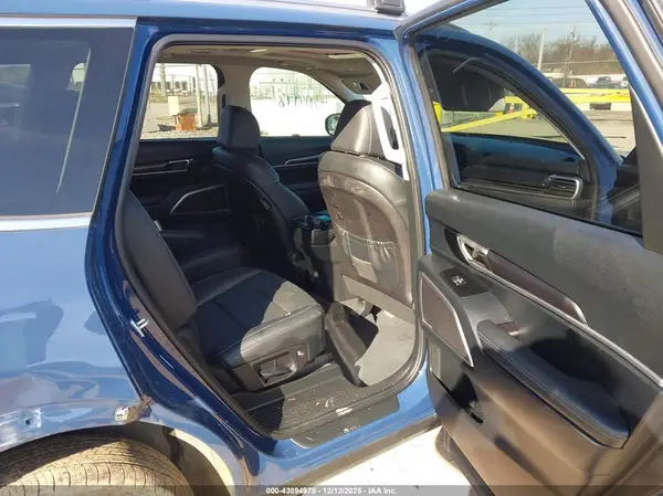 5XYP64GC0RG523370 2024 KIA TELLURIDE - Image 8