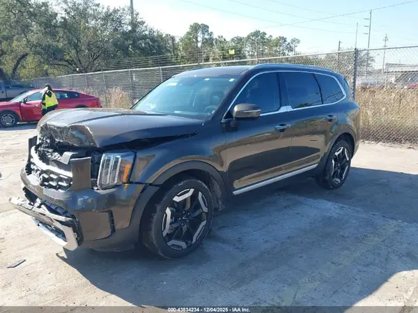 5XYP64GC0RG527578 2024 KIA TELLURIDE - Image 2