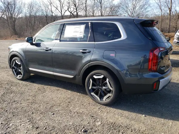 5XYP64GC0RG552027 2024 KIA TELLURIDE - Image 2