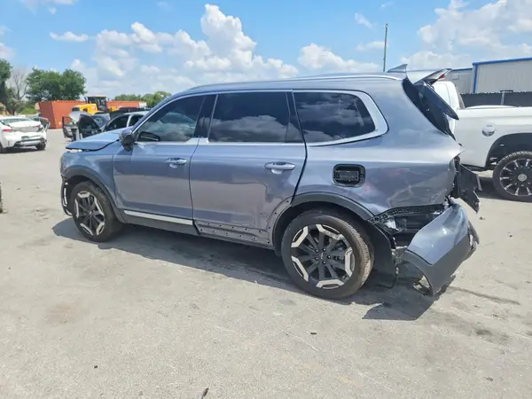 5XYP64GC1PG377266 2023 KIA TELLURIDE - Image 2