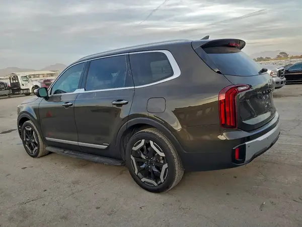 5XYP64GC2RG539019 2024 KIA TELLURIDE - Image 2