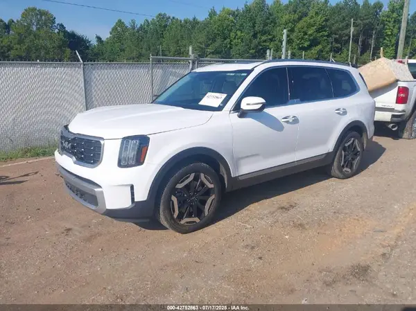 5XYP64GC3PG347640 2023 KIA TELLURIDE - Image 2