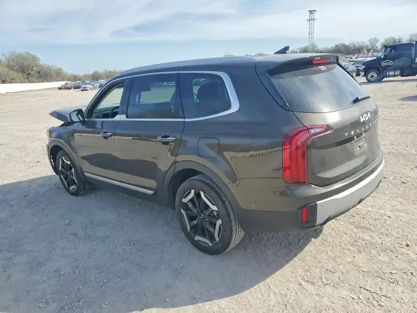 5XYP64GC4RG412403 2024 KIA TELLURIDE - Image 2