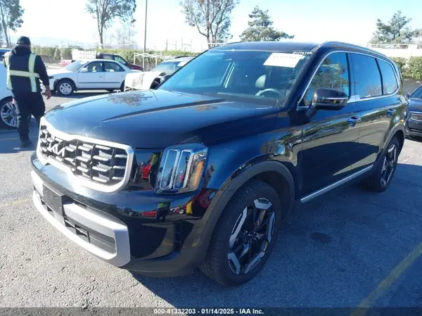 5XYP64GC4RG507642 2024 KIA TELLURIDE - Image 2