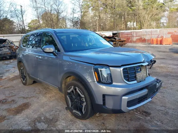 5XYP64GC4RG513411 2024 KIA TELLURIDE - Image 1