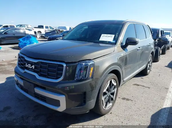 5XYP64GC4SG634347 2025 KIA TELLURIDE - Image 2