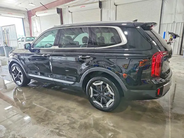 5XYP64GC5RG560107 2024 KIA TELLURIDE - Image 2