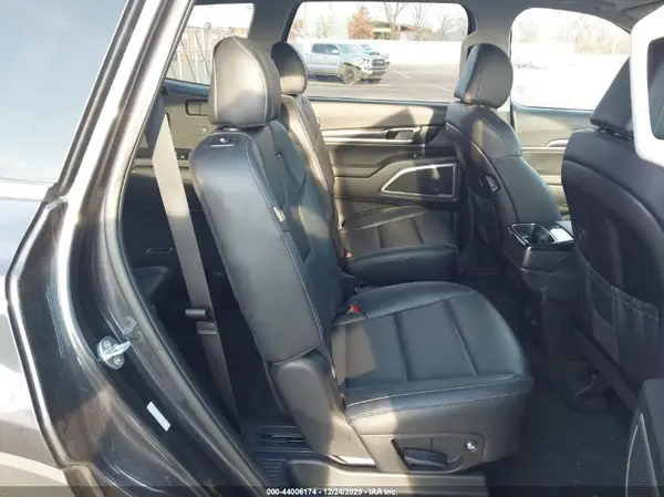 5XYP64GC5SG658009 2025 KIA TELLURIDE - Image 8