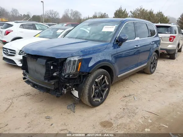 5XYP64GC6RG496370 2024 KIA TELLURIDE - Image 2