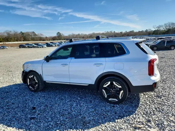 5XYP64GC6RG560097 2024 KIA TELLURIDE - Image 2