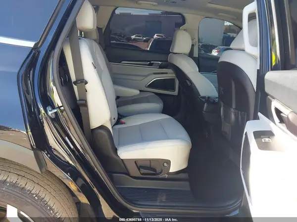 5XYP64GC6SG613287 2025 KIA TELLURIDE - Image 8