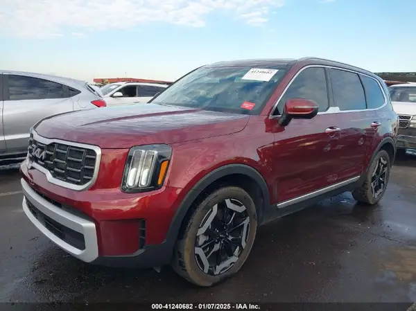 5XYP64GC7PG359600 2023 KIA TELLURIDE - Image 2