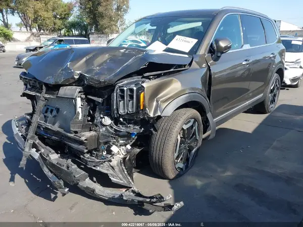 5XYP64GC7RG509143 2024 KIA TELLURIDE - Image 2