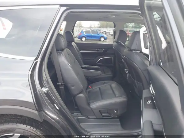 5XYP64GC7SG705802 2025 KIA TELLURIDE - Image 8