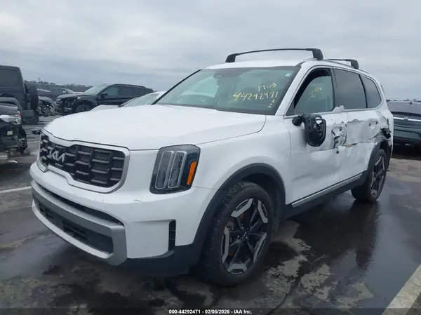5XYP64GC8PG338044 2023 KIA TELLURIDE - Image 2