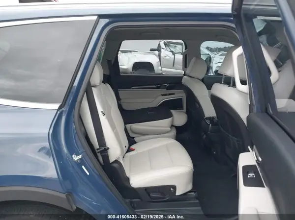 5XYP64GC8PG360304 2023 KIA TELLURIDE - Image 8