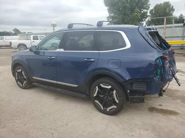 5XYP64GC8RG510883 2024 KIA TELLURIDE - Image 2