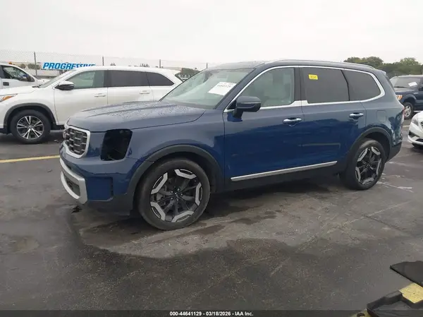 5XYP64GC9PG381162 2023 KIA TELLURIDE - Image 2