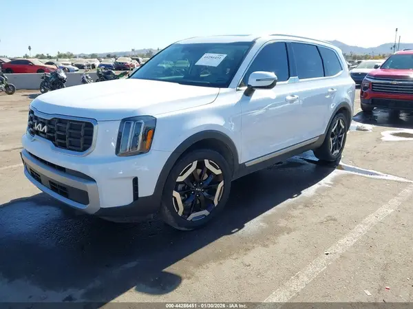 5XYP64GCXPG334013 2023 KIA TELLURIDE - Image 2