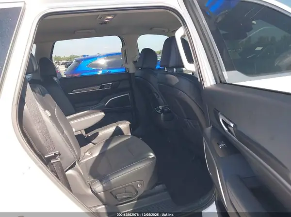5XYP64GCXRG560376 2024 KIA TELLURIDE - Image 8