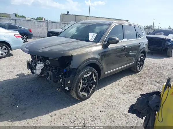 5XYP64GCXSG593593 2025 KIA TELLURIDE - Image 2