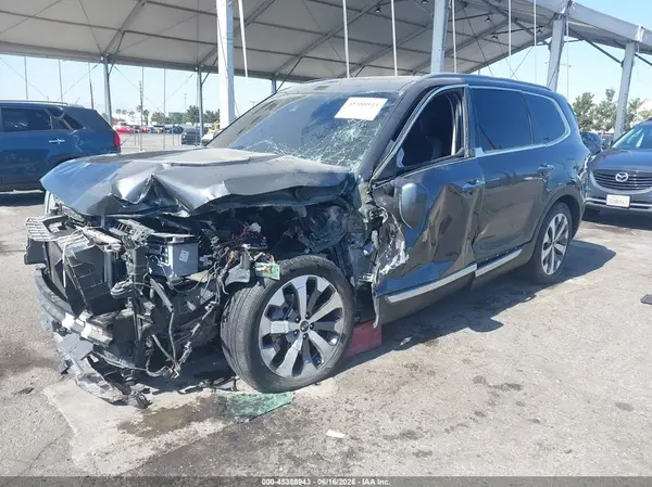 5XYP64HC0LG009735 2020 KIA TELLURIDE - Image 2