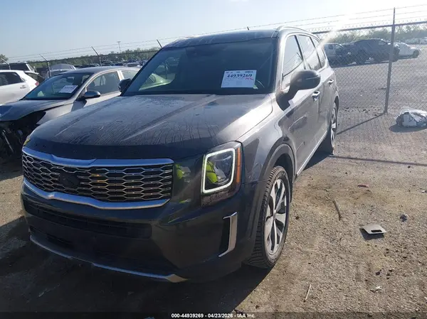 5XYP64HC2LG032823 2020 KIA TELLURIDE - Image 2