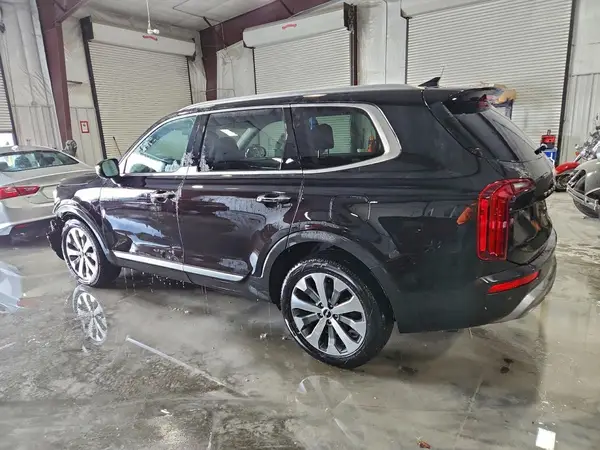 5XYP64HC2NG268388 2022 KIA TELLURIDE - Image 2