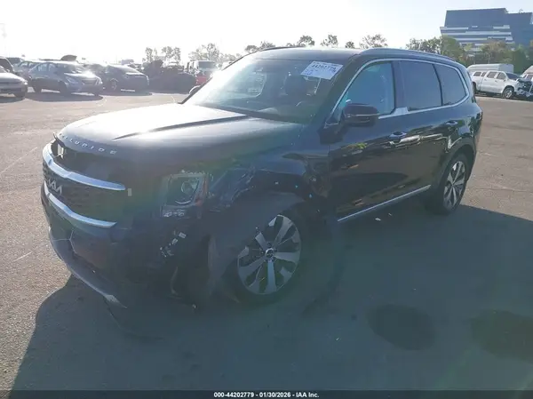 5XYP64HC2NG277205 2022 KIA TELLURIDE - Image 2