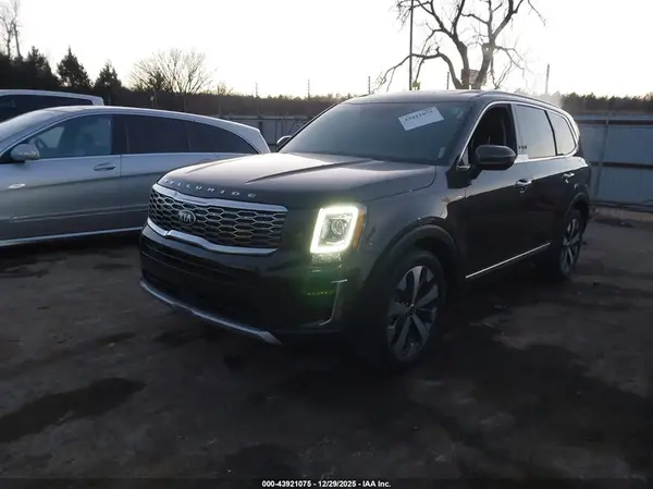 5XYP64HC3MG154415 2021 KIA TELLURIDE - Image 2