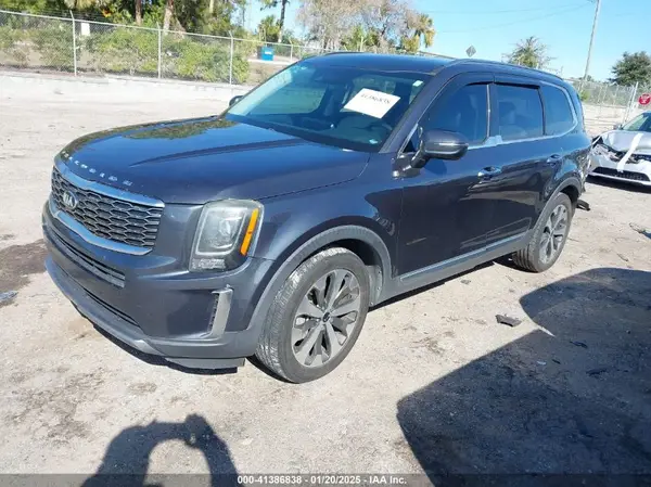 5XYP64HC4LG003646 2020 KIA TELLURIDE - Image 2